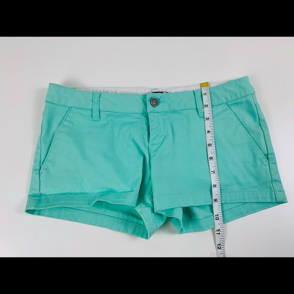 Volcom Mint green shorts - Picture 5 of 6